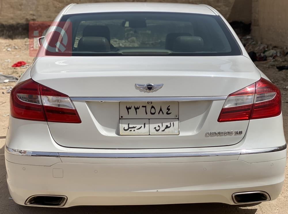 هیوندای جێنسس